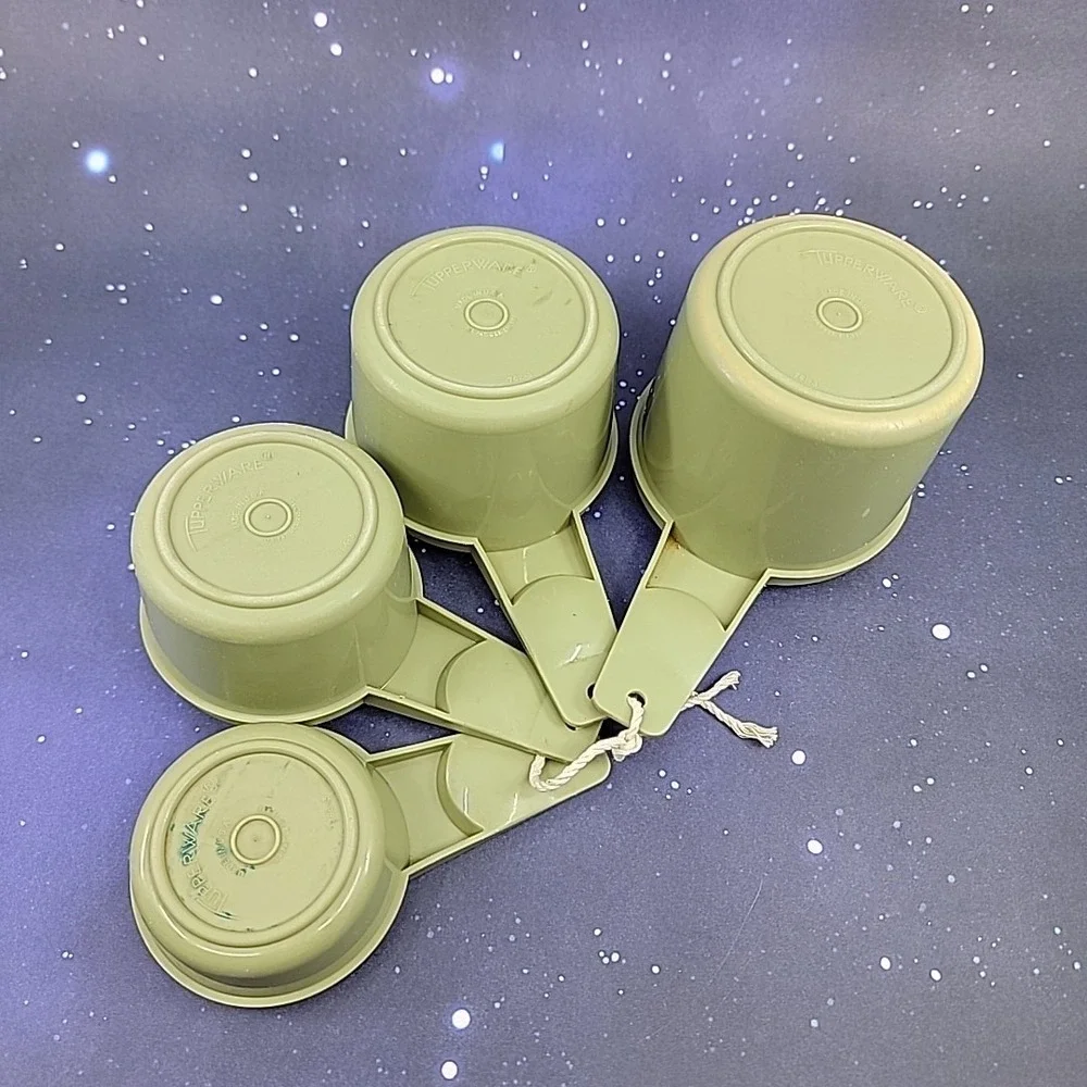 4 Vintage Tupperware Avocado Green Nested Measuring Cups 761, 762, 764, 766